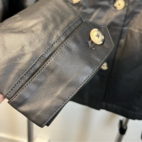 Peace Love World Jacket - Picture 8 of 11